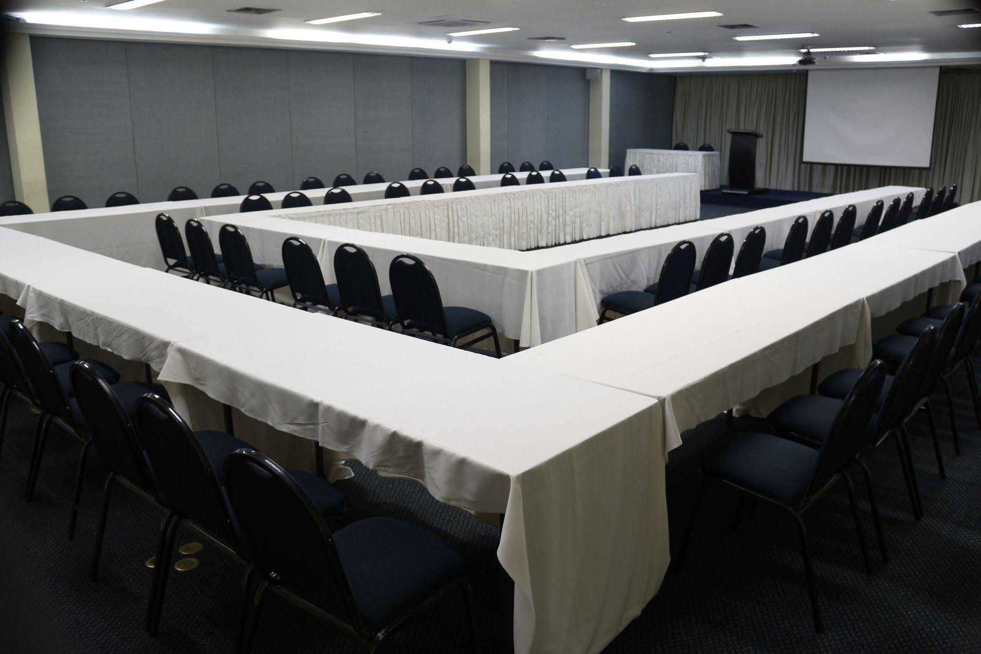 Century Paulista Hotel 4*
